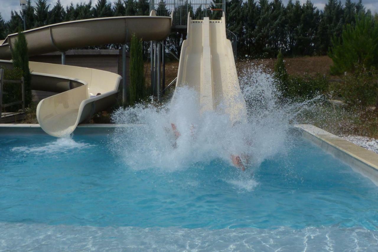 Отель Camping L'Eau Vive Dauphin Экстерьер фото
