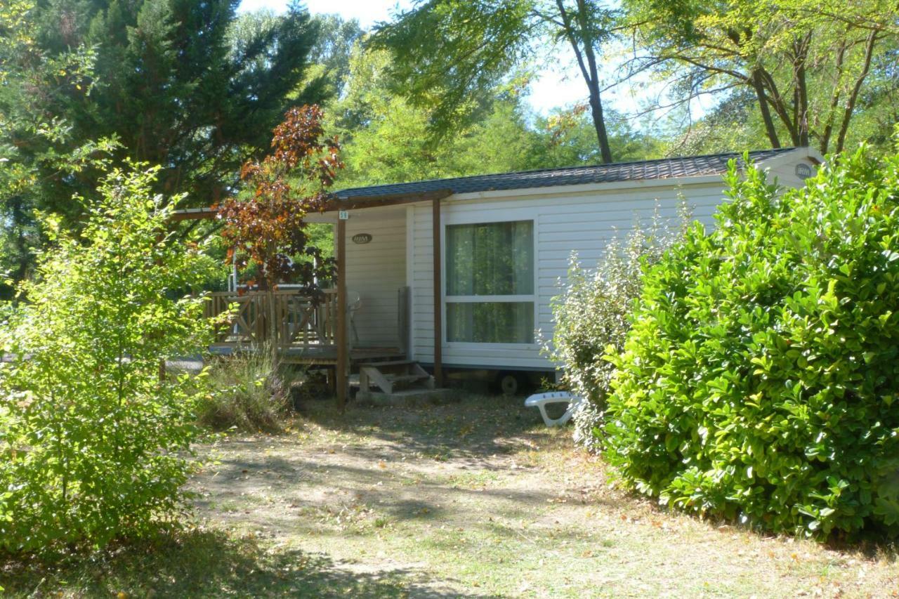 Отель Camping L'Eau Vive Dauphin Экстерьер фото